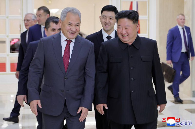6月17日，俄联邦安全会议秘书绍伊古时隔2周再访朝，并同金正恩会谈