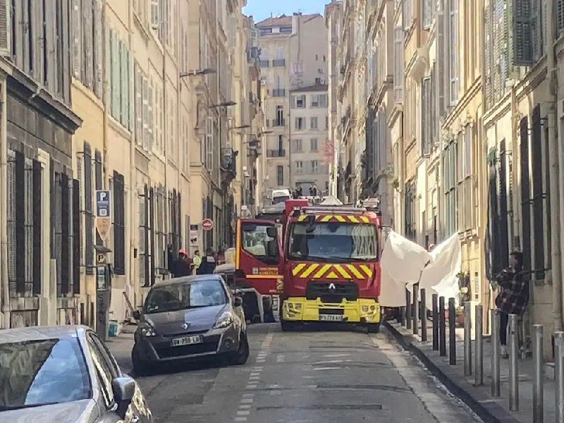 法国马赛公寓楼倒塌已造成5人死亡，救援人员仍在搜寻另外失踪的3人