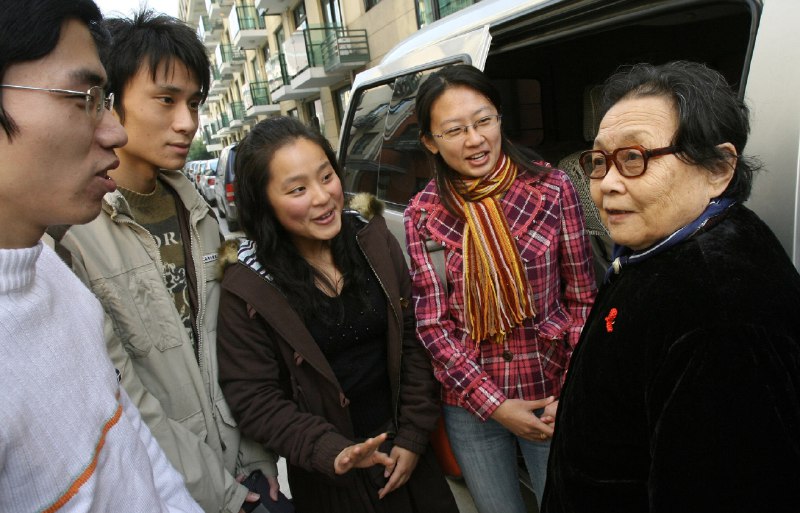 艾滋病防治活动家高耀洁12月10日在纽约家中逝世，享年95岁
