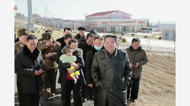 朝鲜劳动党总书记、国务委员长金正恩视察了两江道三池渊市