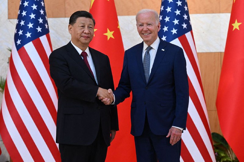 中国国家主席习近平同美国总统拜登在印尼巴厘岛举行会晤
