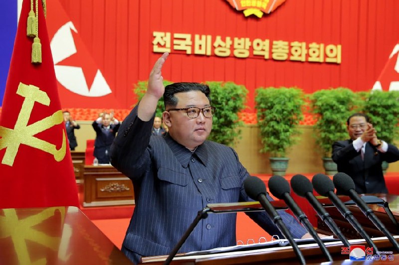朝鲜劳动党中央委员会和朝鲜内阁召集的全国紧急防疫总结会议于8月10日在平壤举行