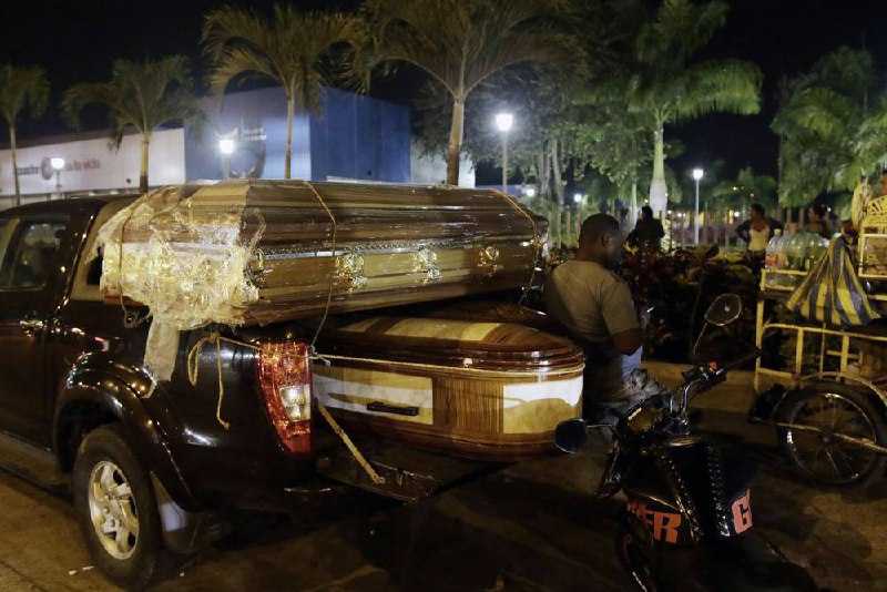 周三，厄瓜多尔一座监狱发生帮派斗争，造成至少116人死亡，据报至少有5人被斩首，另有80人受伤