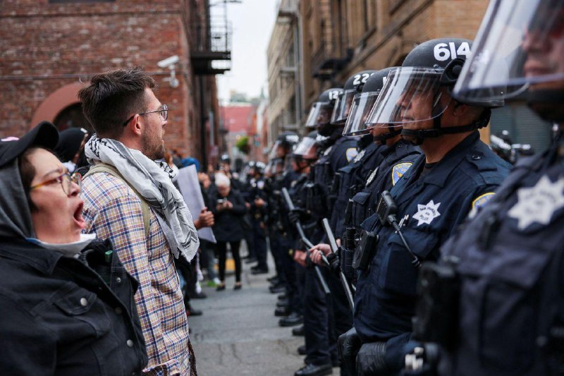 洛杉矶等多地反对移民与海关执法局（ICE）的抗议活动仍在持续