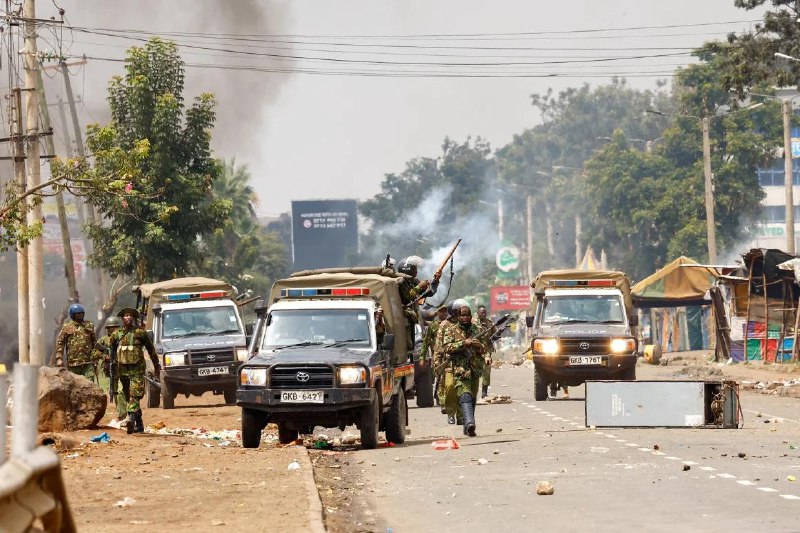 肯尼亚7月7日爆发反政府抗议，纪念民主运动35周年，表达对当局腐败、警察暴力以及高生活成本的不满