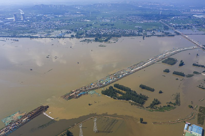 河南部分地区近日的暴雨所引发的灾情还在继续